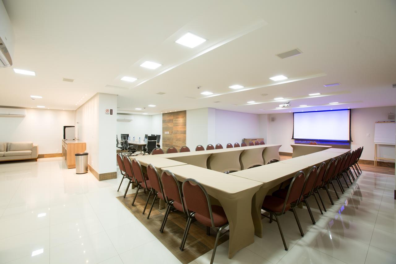 Solaris Hotel Formosa Bagian luar foto
